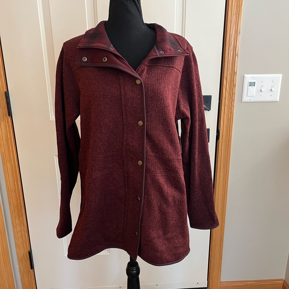 New women’s Eddie Bauer Radiator Field zip sweater jacket dark garnet. Size XL